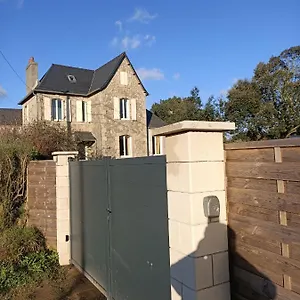 https://kermaravel-le-petit-manoir-en-bord-de-mer.inbrittany.com